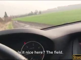 Hitchhiker cristin caitlin terbentur oleh orang asing rakan-rakan dalam yang kereta
