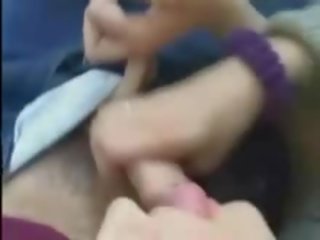 بوضعه swallower في سيارة فيديو