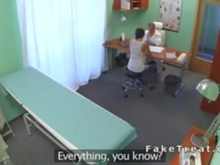 Doc fucks vene patsient